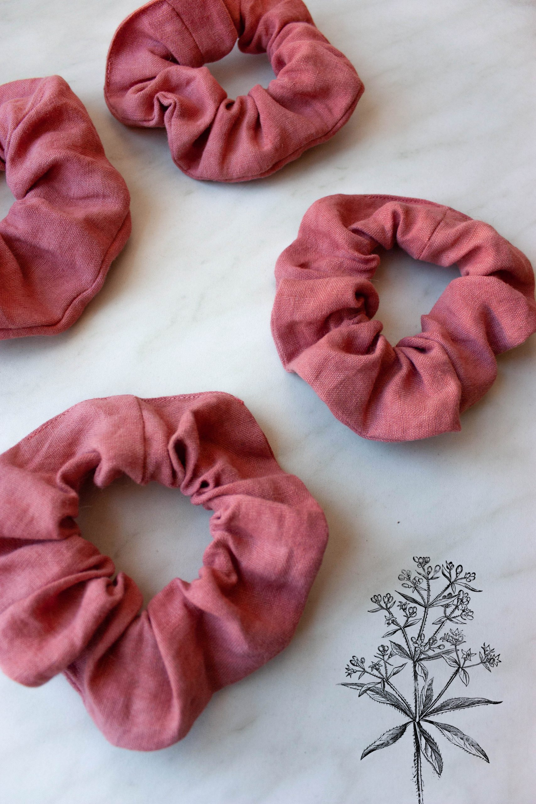 Scrunchie "Kalmia" Pflanzengefärbt – Bild 6